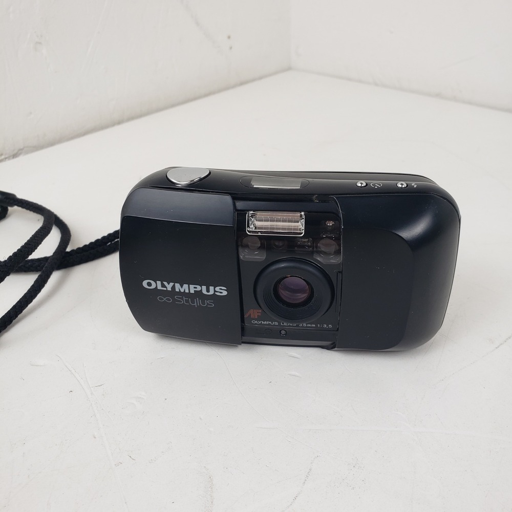 Olympus Infinity Stylus 35mm Film Camera AF 35mm 1:3.5 Lens Black Vintage P&S